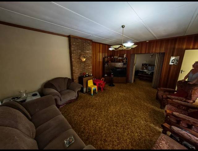 3 BEDROOM HOUSE FOR SALE IN VANDERBIJLPARK SW 5